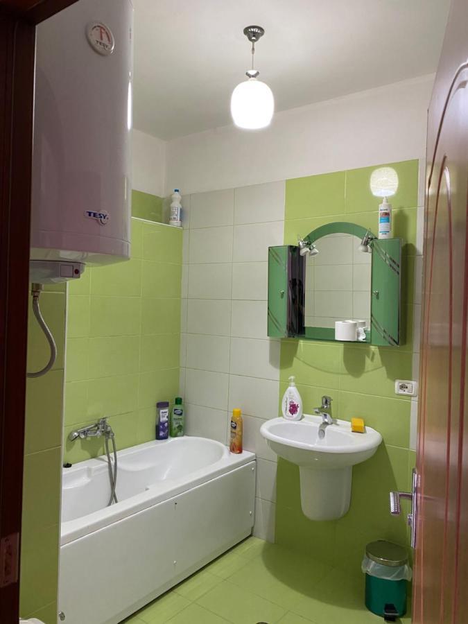 Stay The Night Shkodra Apartment City Centre エクステリア 写真