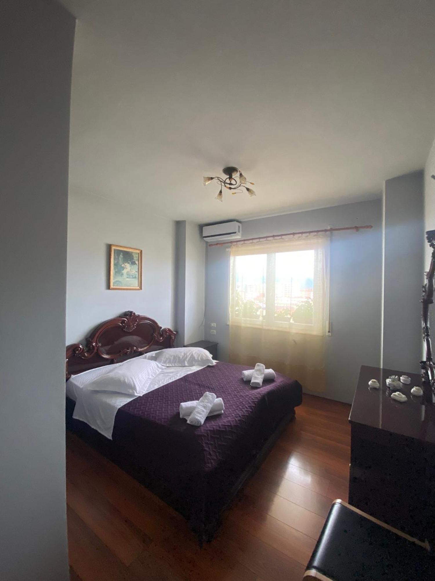 Stay The Night Shkodra Apartment City Centre エクステリア 写真